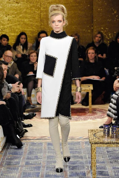 Look 59